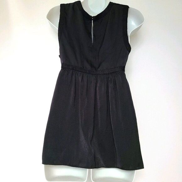 Max Studio Black Highneck Flowy Sleeveless Blouse - Picture 2 of 10